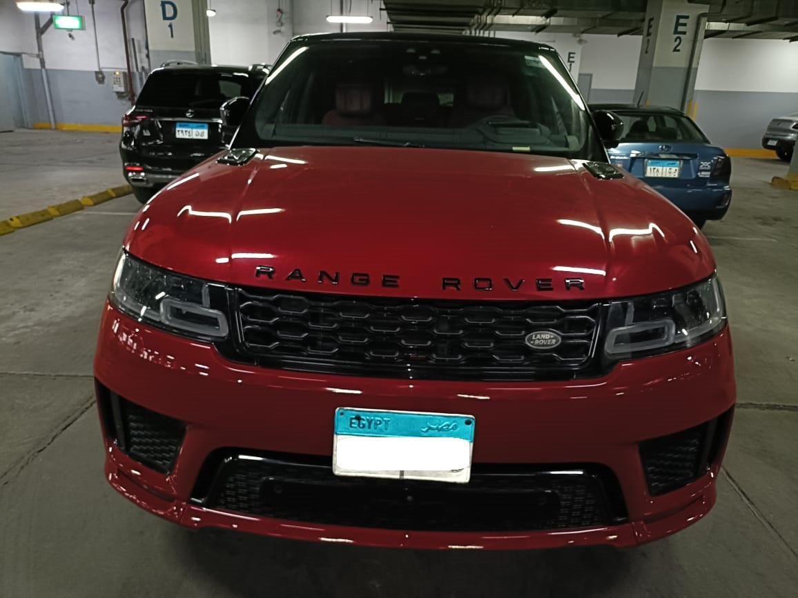 Range Rover undefined image